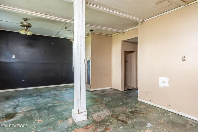 $130,000 | 204 Hillview Avenue, Knoxville, TN 37914