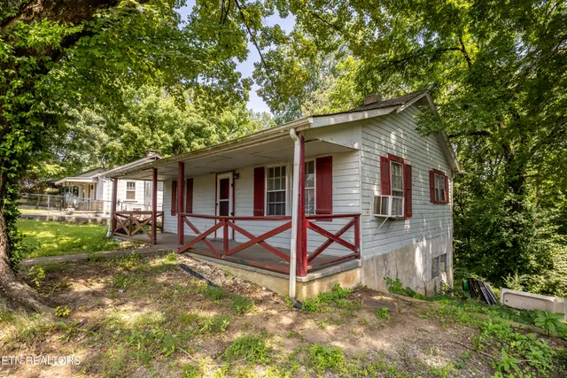 $130,000 | 204 Hillview Avenue, Knoxville, TN 37914