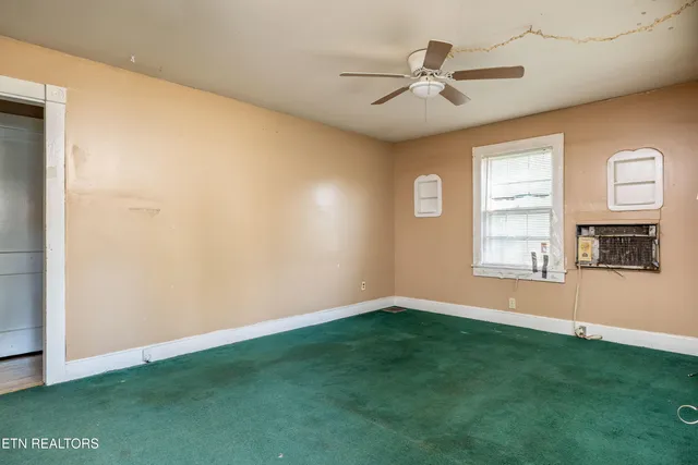 $130,000 | 204 Hillview Avenue, Knoxville, TN 37914