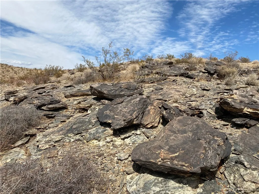 3025 Flamingo Joshua Tree, CA 92252 - Photo 2 of 29