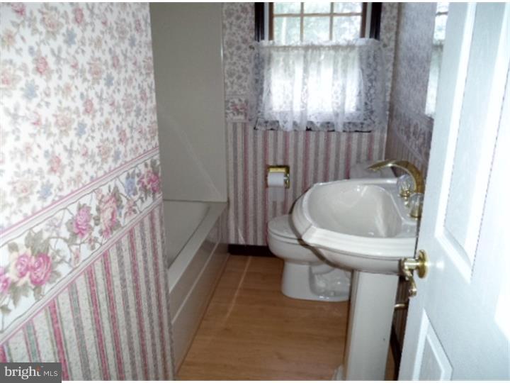 208 New Freedom Road Vincentown, NJ 08088 - Photo 8 of 23 Bathroom