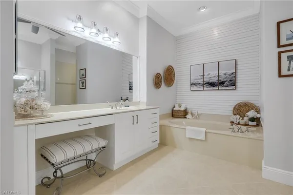 $749,000 | 9097 Cherry Oaks Trail, Unit 202, Naples, FL 34114