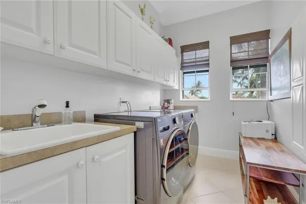 $749,000 | 9097 Cherry Oaks Trail, Unit 202, Naples, FL 34114