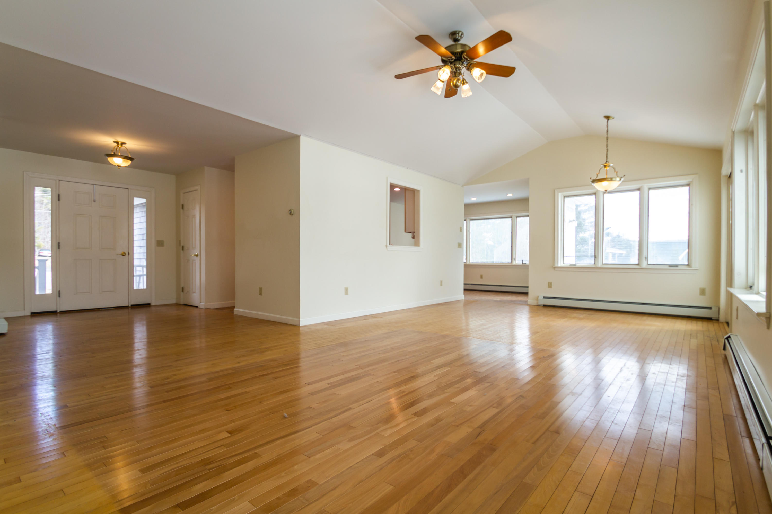 33 Belvedere Road Nobleboro, ME 04555 - Photo 7 of 46 IMG_8189