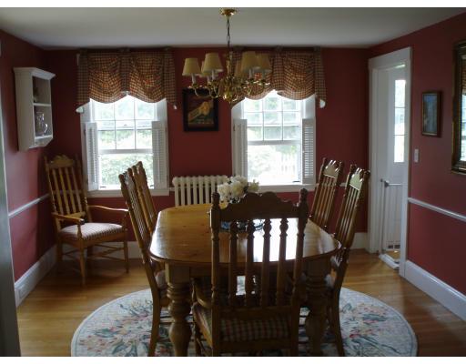 28 Burr Road Hingham, MA 02043 - Photo 6 of 17 Gallery Image 6