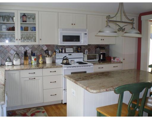 28 Burr Road Hingham, MA 02043 - Photo 8 of 17 Gallery Image 8