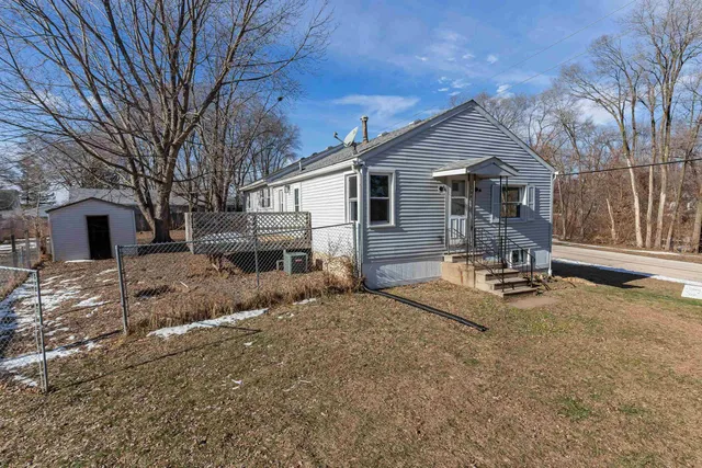 $170,000 | 501 South 3rd Street, Colona, IL 61241