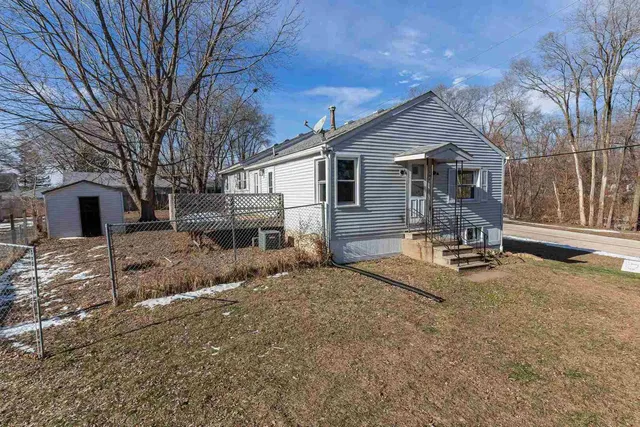 $170,000 | 501 South 3rd Street, Colona, IL 61241