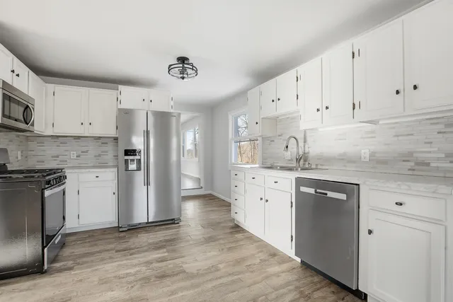 $170,000 | 501 South 3rd Street, Colona, IL 61241