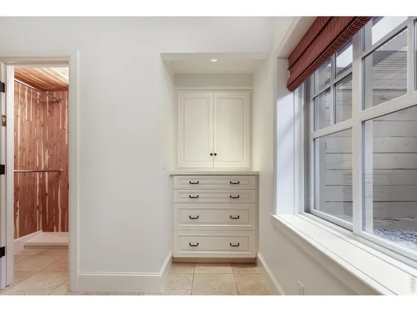 a view of walk in closet