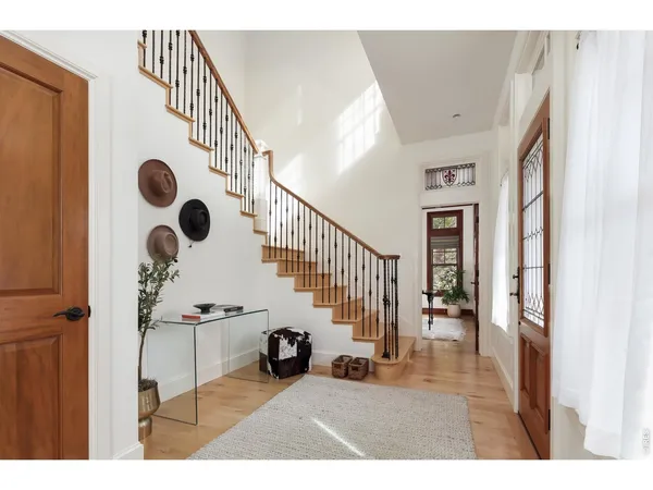 a view of entryway and hall