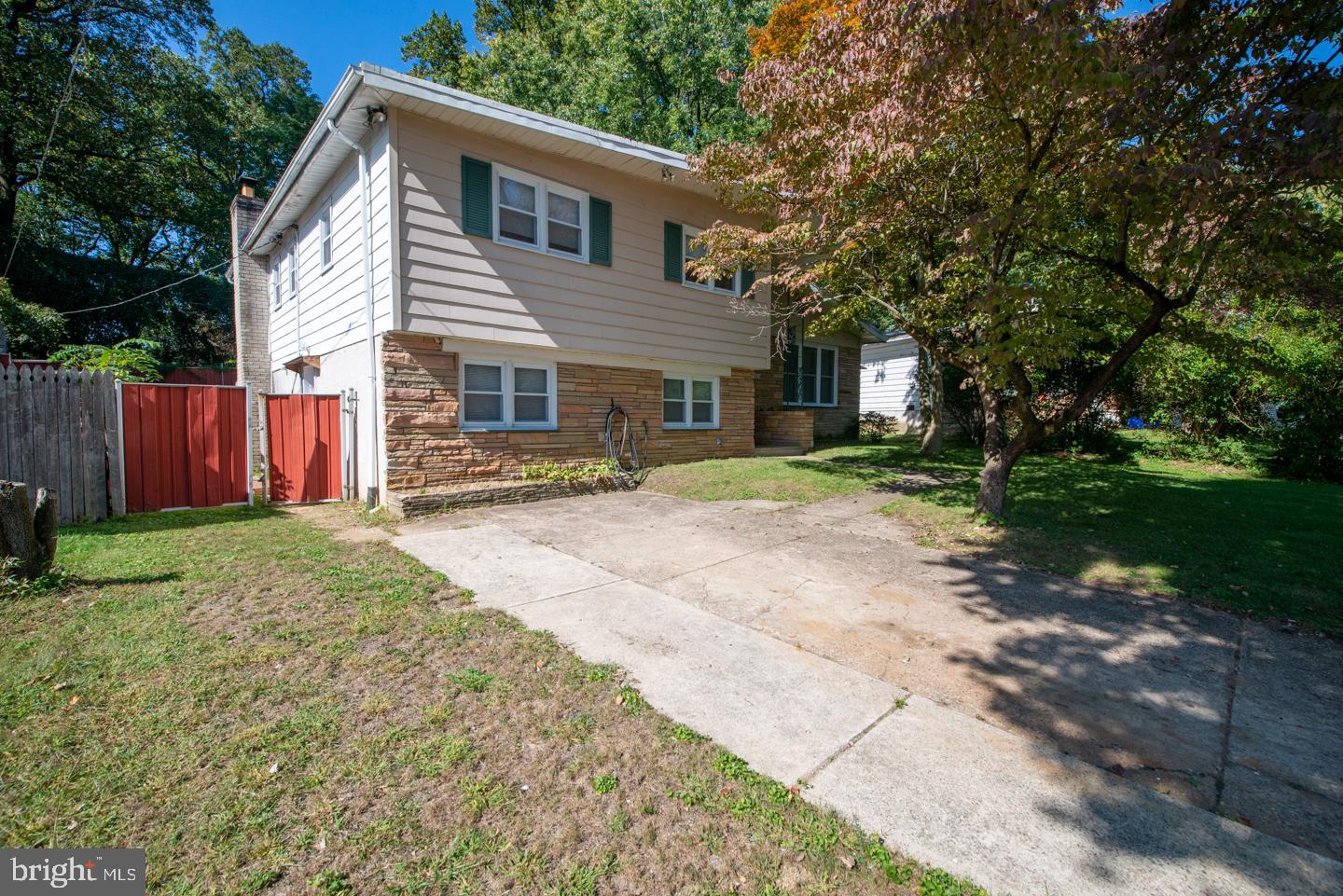 1604 Colima Road Philadelphia, PA 19115 - Photo 2 of 37 Front of House