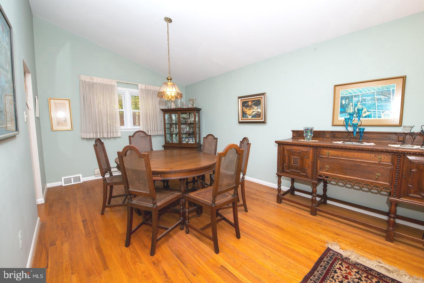 1604 Colima Road Philadelphia, PA 19115 - Photo 15 of 37 Dining Room