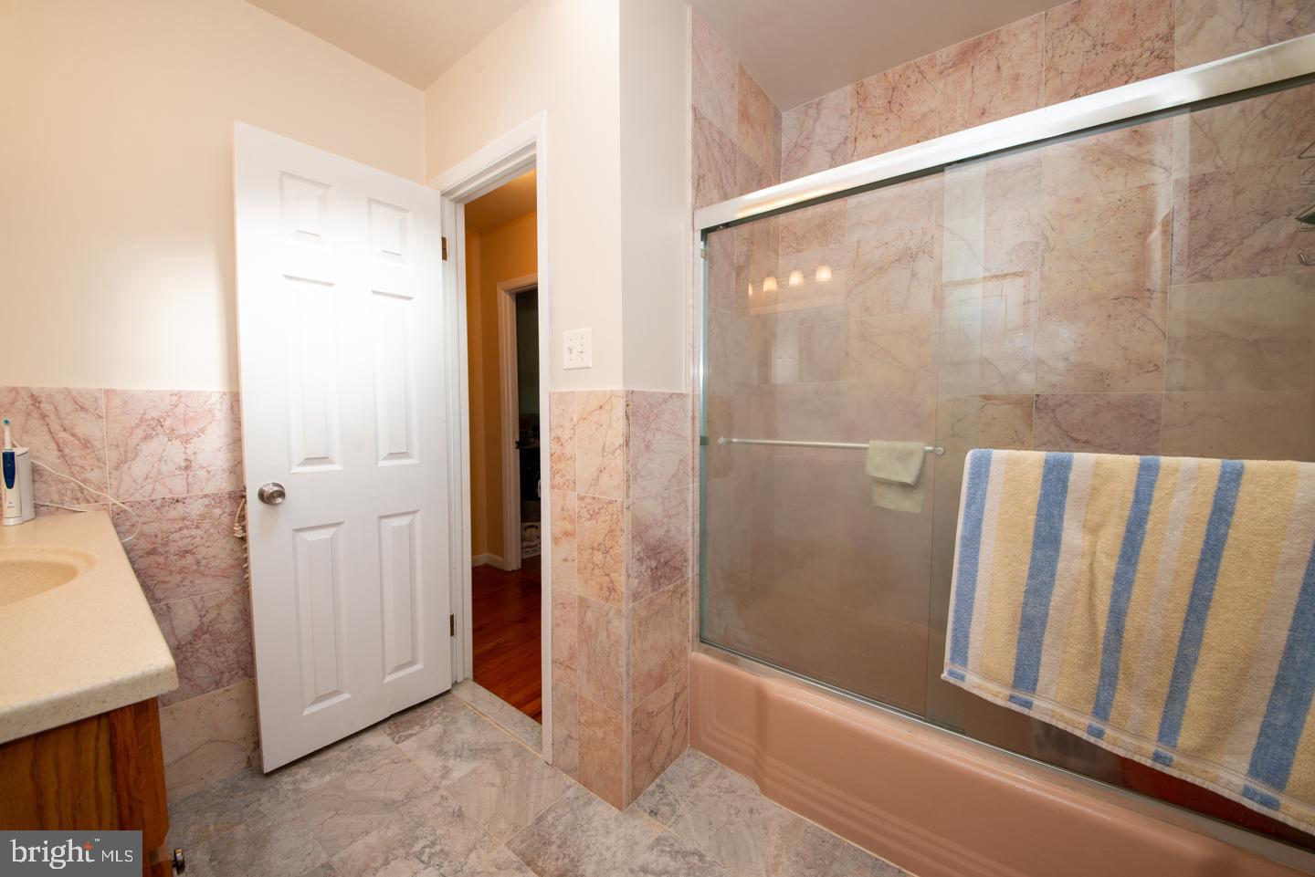 1604 Colima Road Philadelphia, PA 19115 - Photo 27 of 37 Hall Bathroom