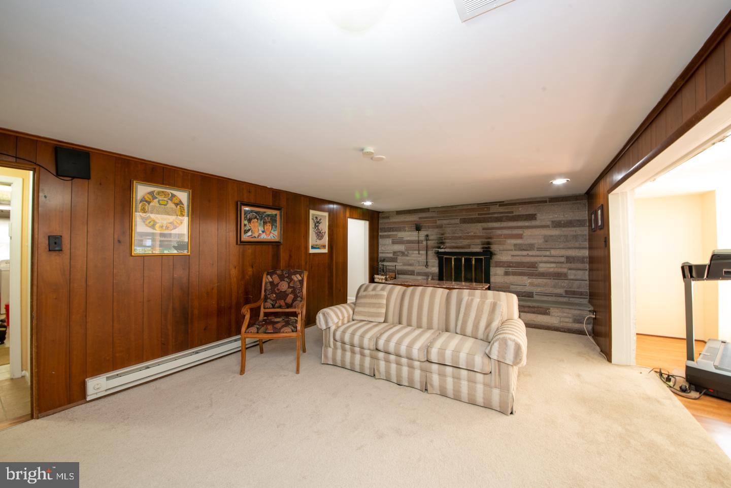 1604 Colima Road Philadelphia, PA 19115 - Photo 31 of 37 Living Room In-Law Suite