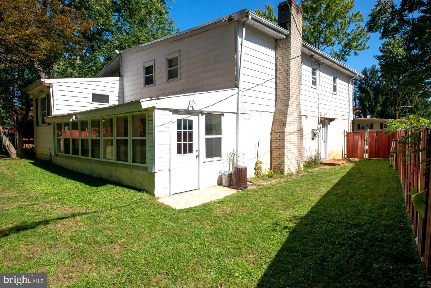 1604 Colima Road Philadelphia, PA 19115 - Photo 5 of 37 Rear/Side of House