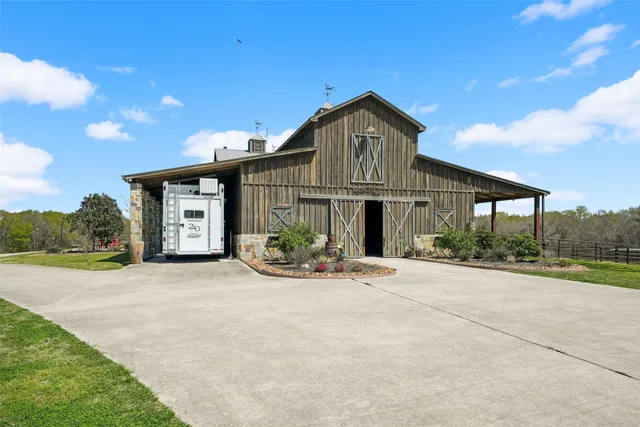 $5,750,000 | 460 Bishop Road, Huntsville, TX 77320