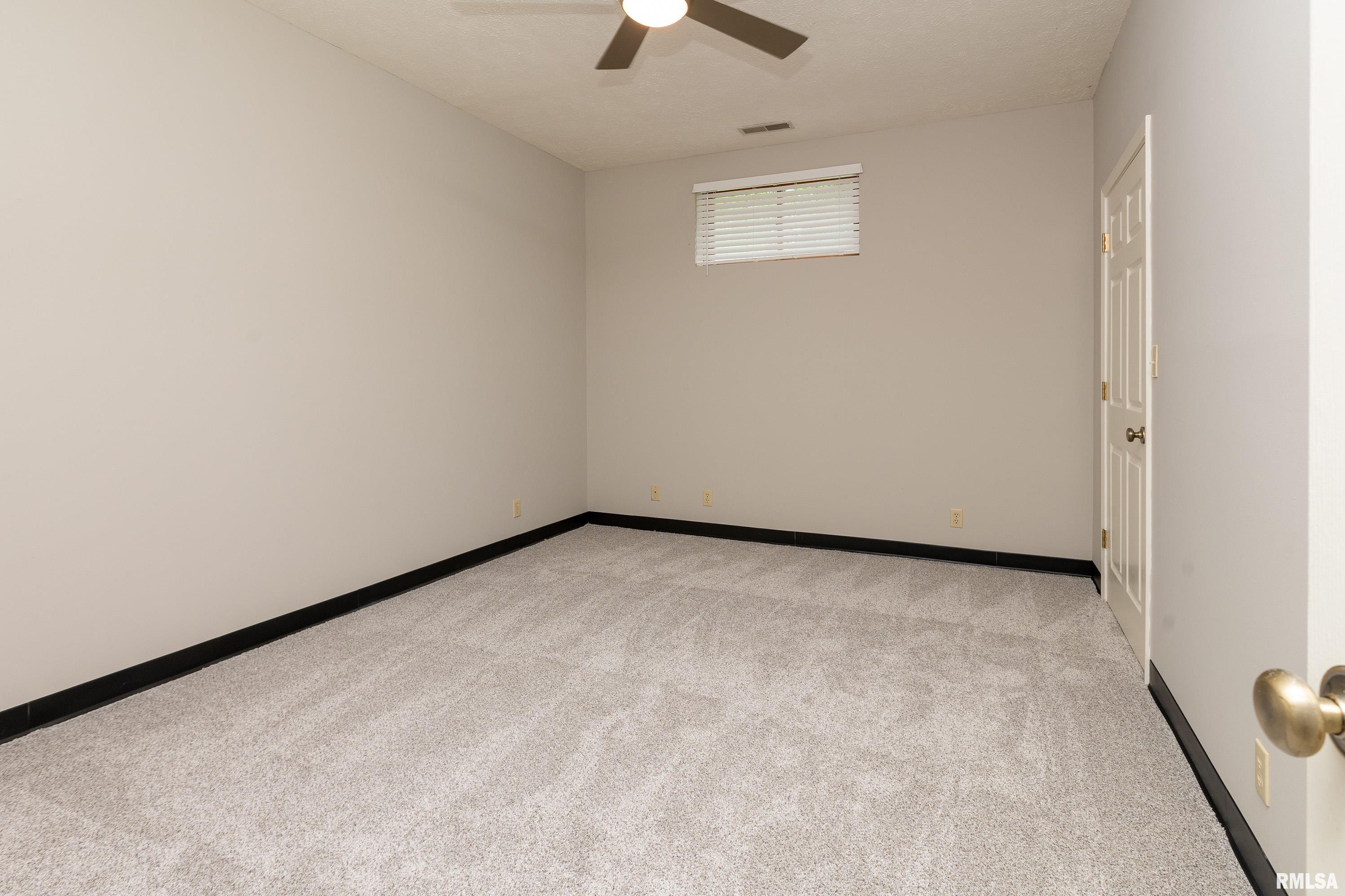 200 Quail Run Carterville, IL 62918 - Photo 30 of 40