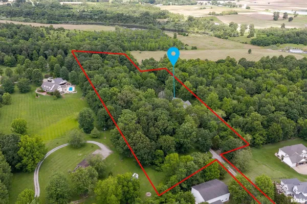$479,900 | 200 Quail Run, Carterville, IL 62918