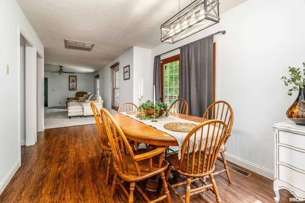 $479,900 | 200 Quail Run, Carterville, IL 62918