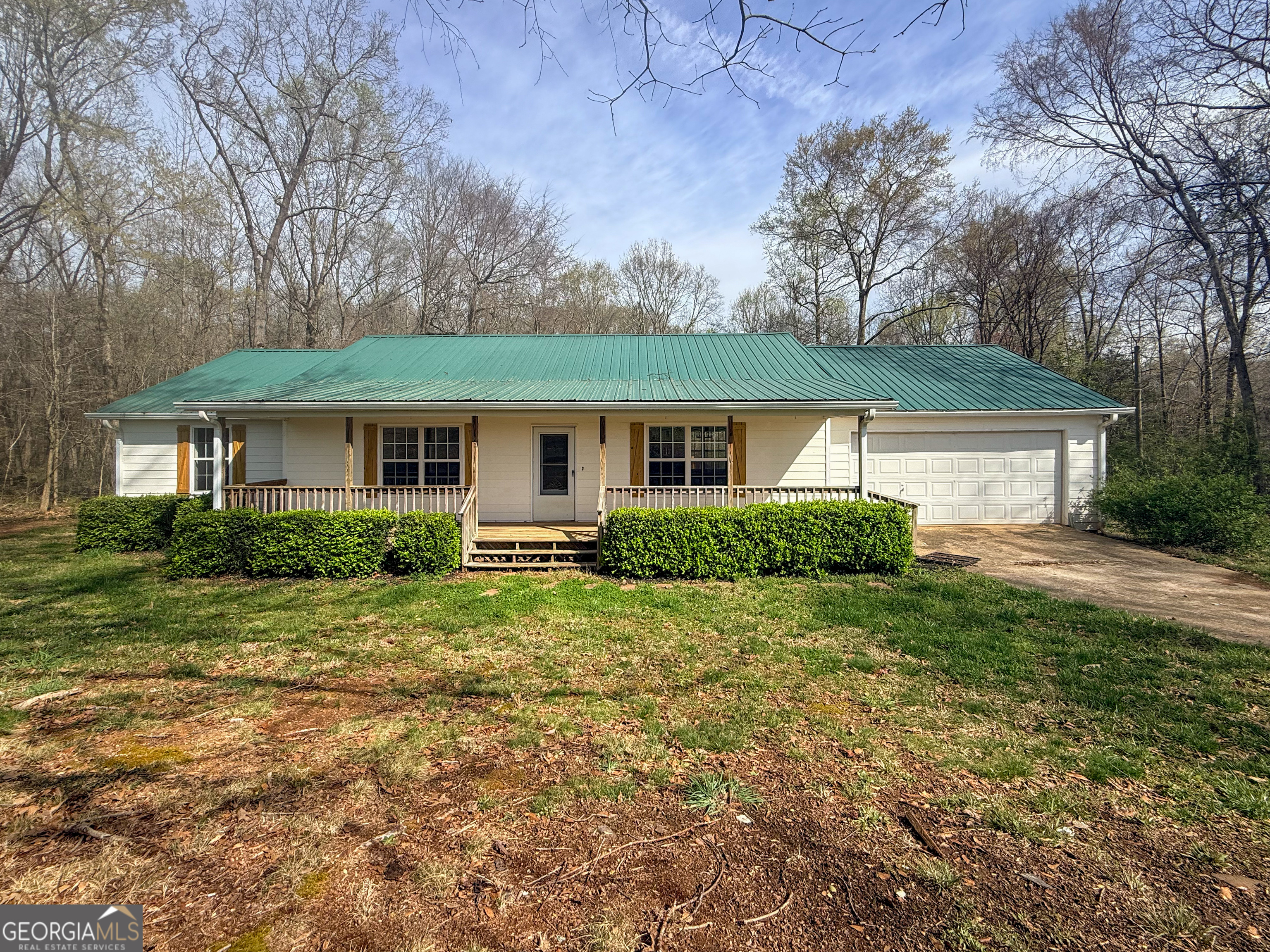 1492 Highway 198 Carnesville, GA 30521 - Photo 1 of 25