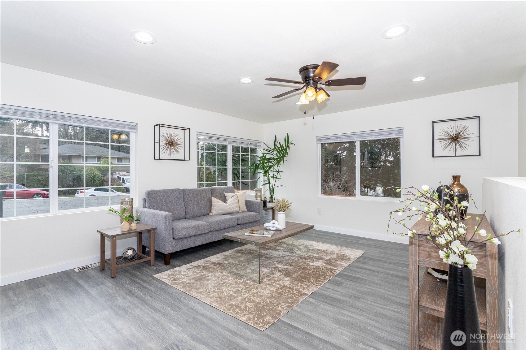 2644 Southwest 112th Street Seattle, WA 98146 - Photo 4 of 33 a living room with furniture and a potted plant