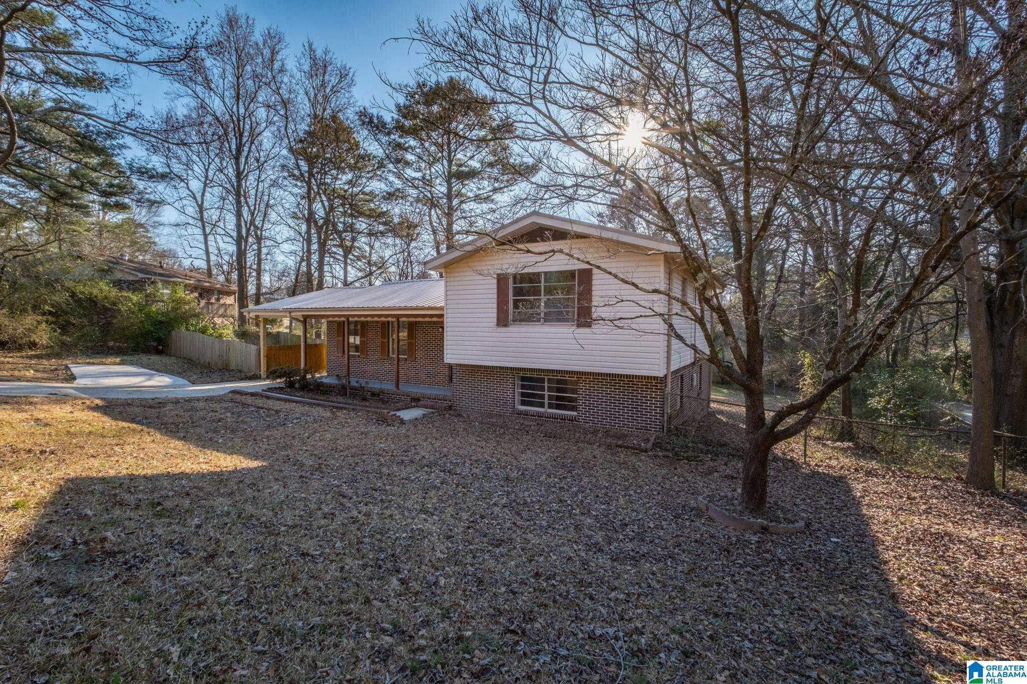 352 Pleasant Grove Road Pleasant Grove, AL 35127 - Photo 2 of 27