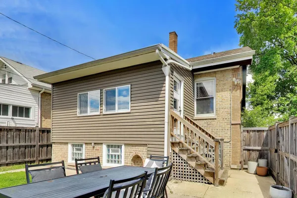 $530,000 | 6101 West Patterson Avenue, Chicago, IL 60634