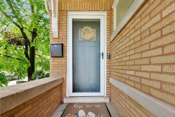 $530,000 | 6101 West Patterson Avenue, Chicago, IL 60634