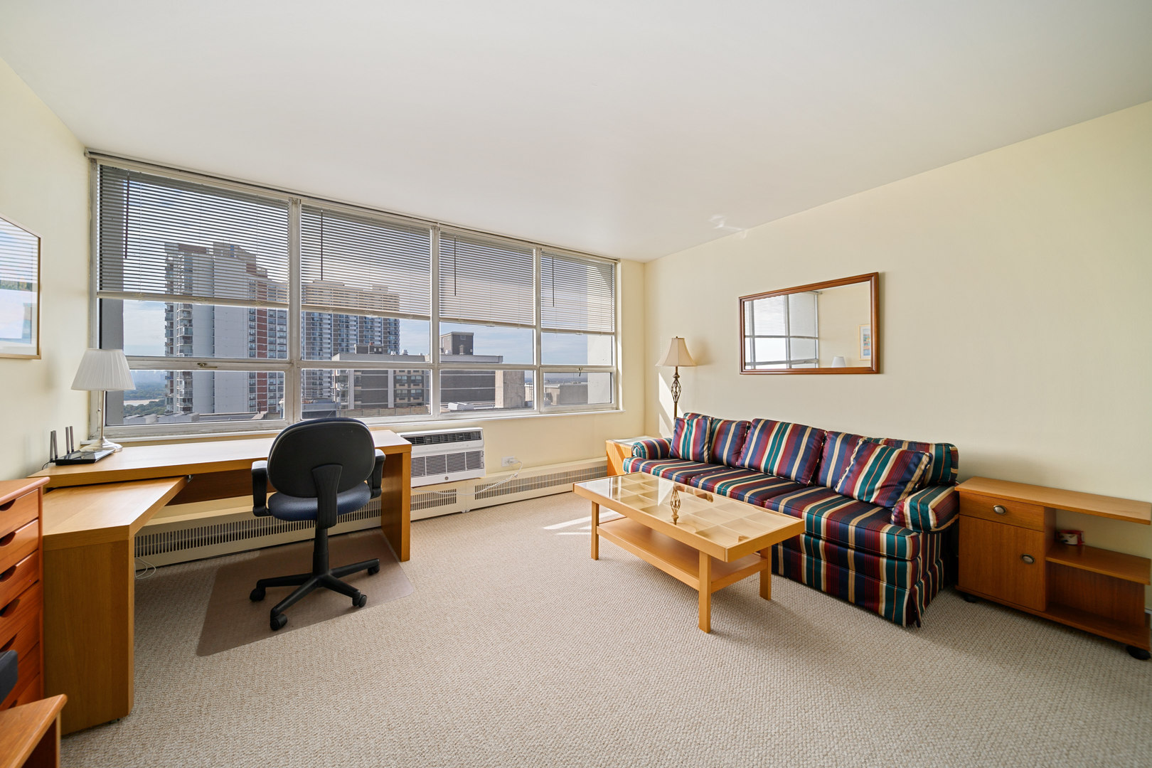 6171 North Sheridan Road, Unit 2812 Chicago, IL 60660 - Photo 15 of 29