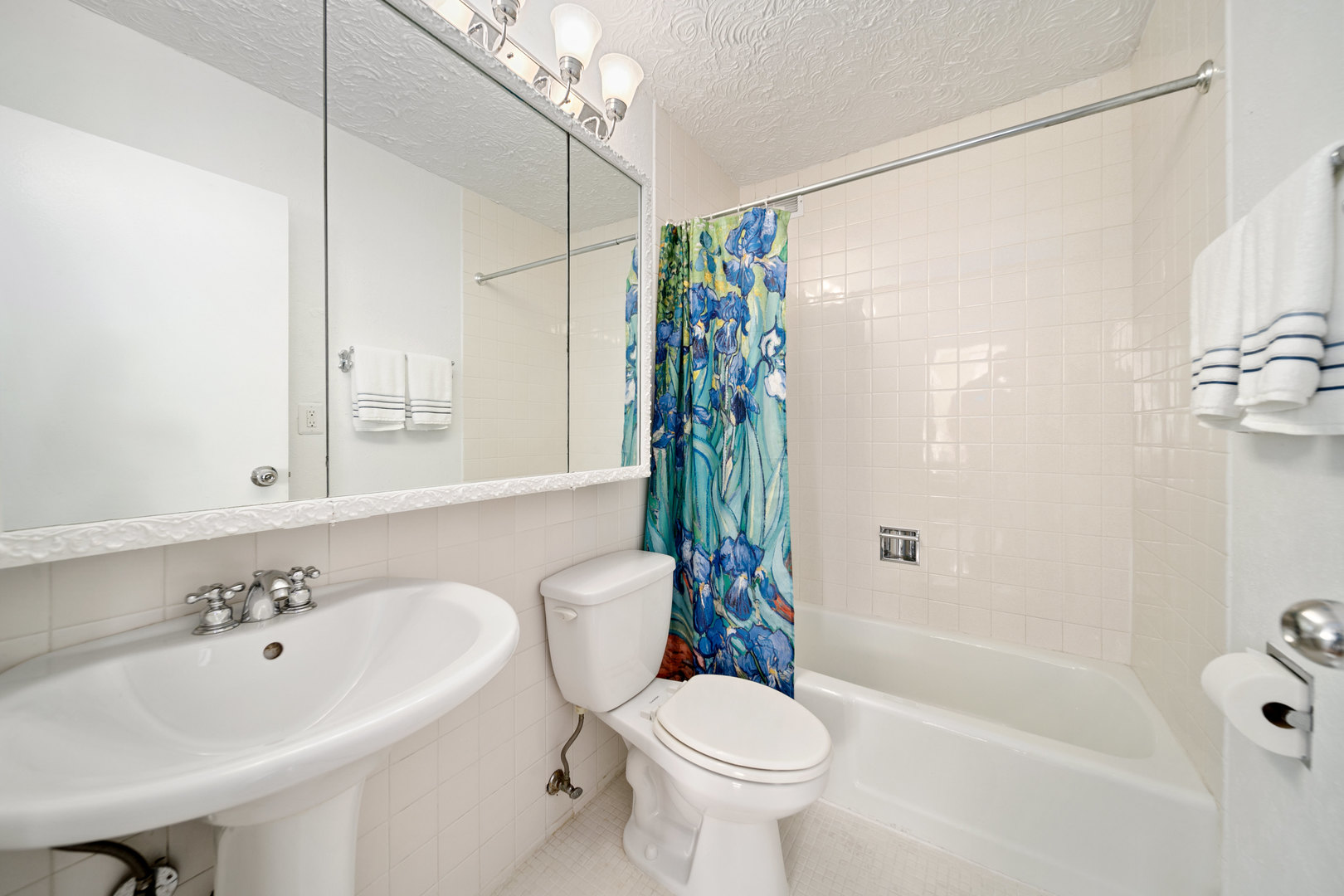 6171 North Sheridan Road, Unit 2812 Chicago, IL 60660 - Photo 17 of 29