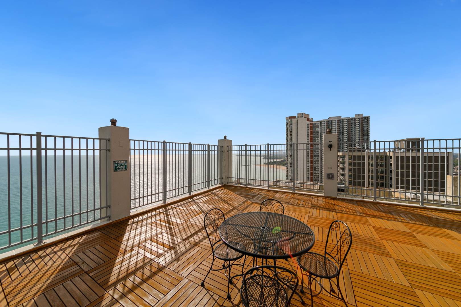 6171 North Sheridan Road, Unit 2812 Chicago, IL 60660 - Photo 21 of 29