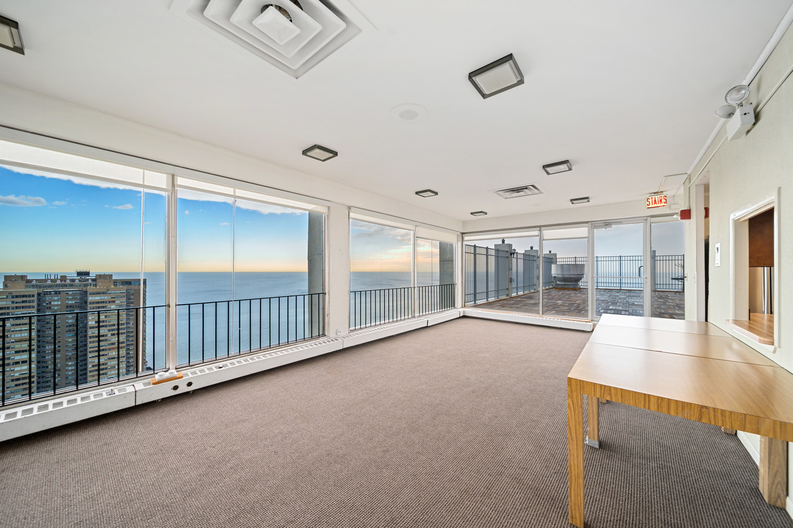 6171 North Sheridan Road, Unit 2812 Chicago, IL 60660 - Photo 25 of 29