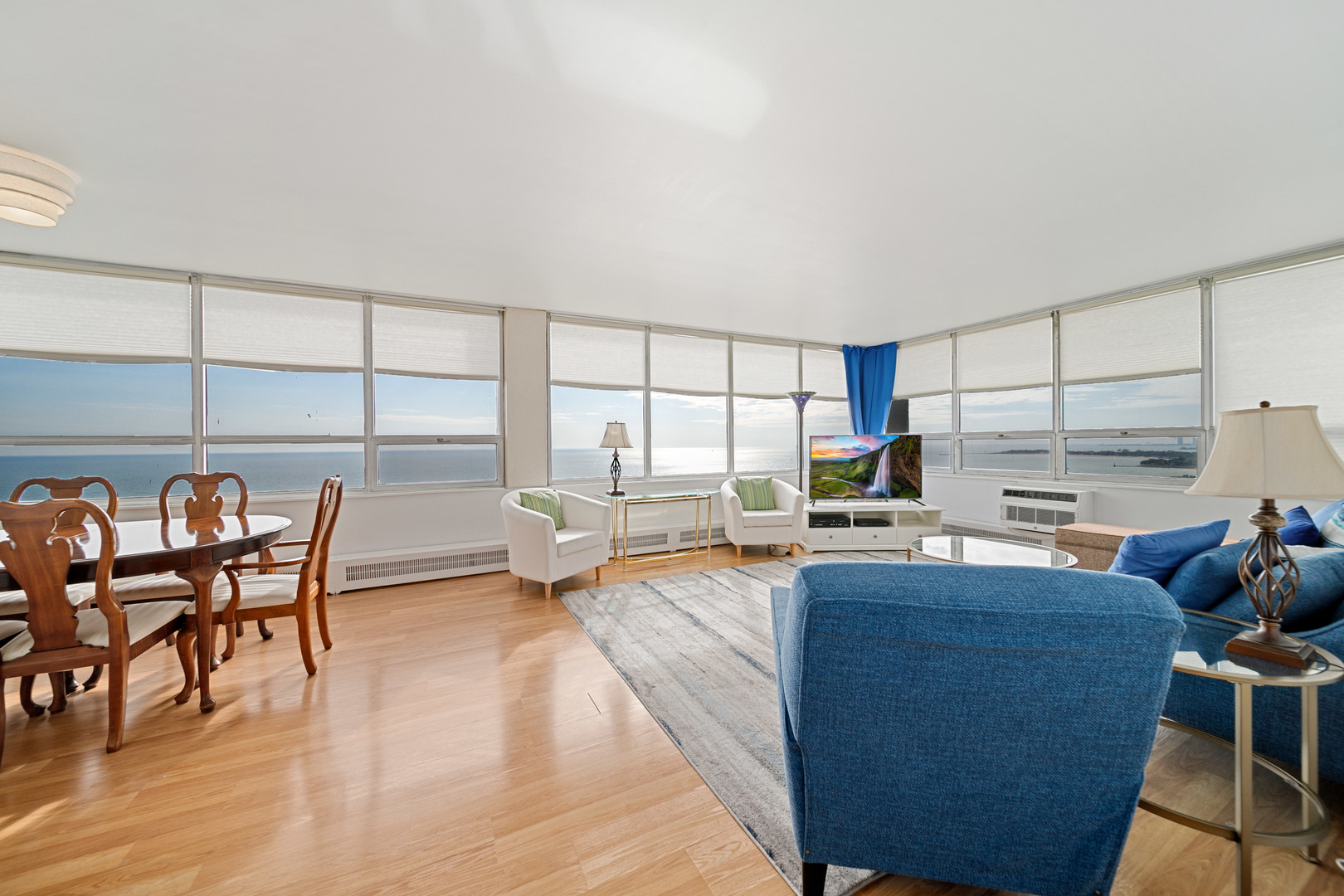 6171 North Sheridan Road, Unit 2812 Chicago, IL 60660 - Photo 4 of 29