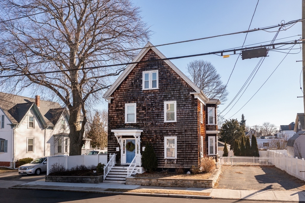 19 Gage Street Lynn, MA 01904 - Photo 2 of 30