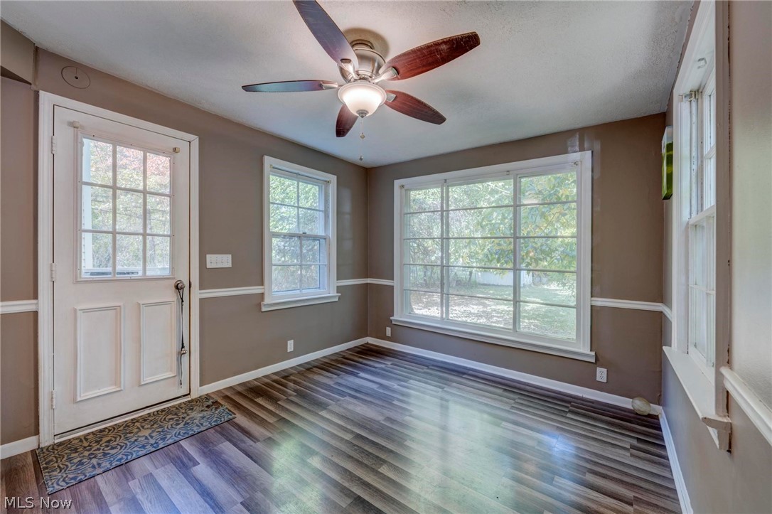 4157 Delroy Road Cleveland, OH 44121 - Photo 11 of 34