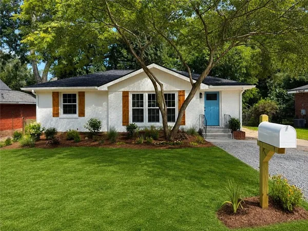 $425,000 | 216 Austin Avenue Northeast, Marietta, GA 30060