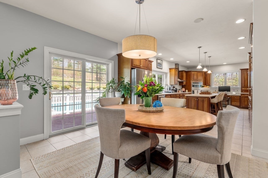 66 Hutchinson Road Sutton, MA 01590 - Photo 8 of 42 Gallery Image 8