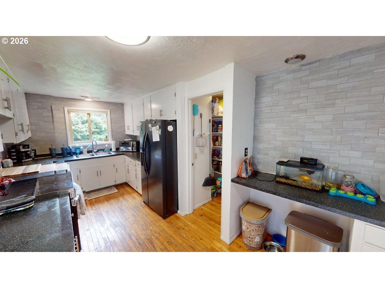 28413 Mateer Road Gold Beach, OR 97444 - Photo 6 of 38 Kitchen