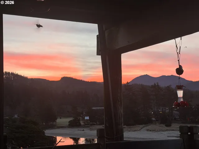 $799,000 | 353 North Breaker Point Drive, Cannon Beach, OR 97110