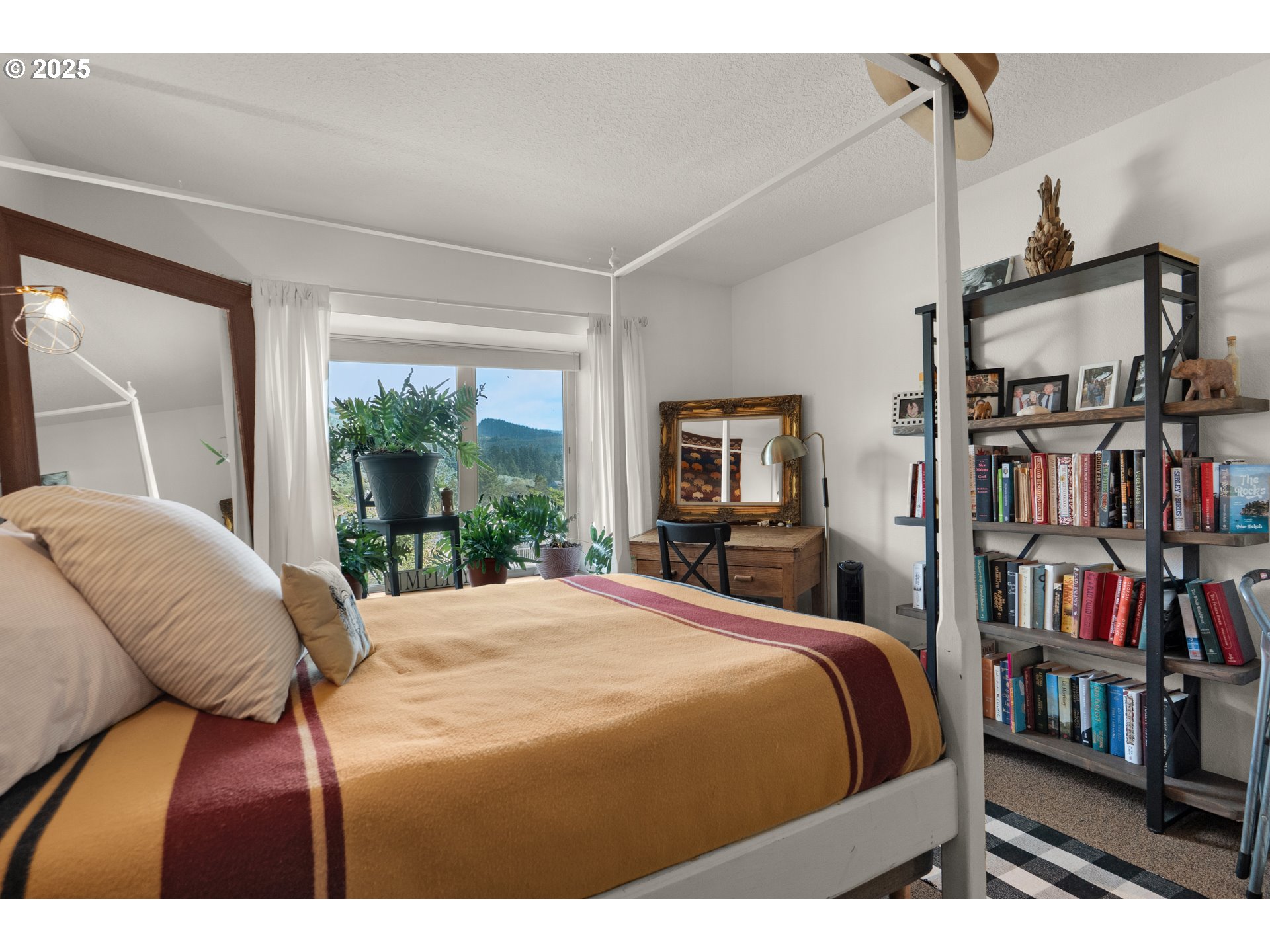 353 North Breaker Point Drive Cannon Beach, OR 97110 - Photo 9 of 31