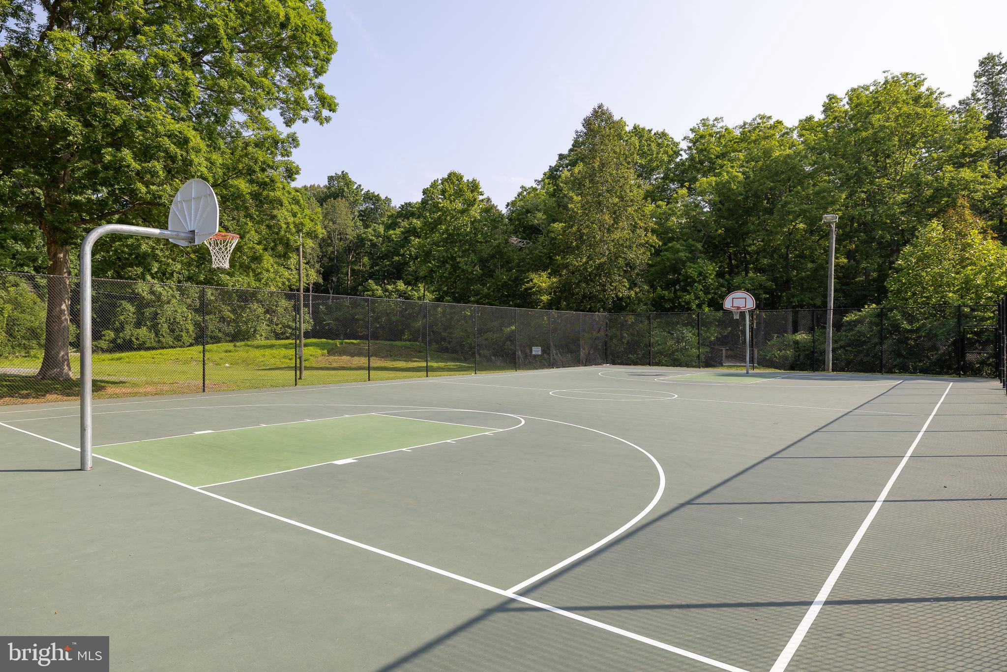 12413 Toll House Road Spotsylvania, VA 22551 - Photo 60 of 68 a view of a tennis court