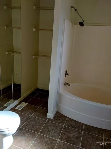 $229,900 | 13735 Southwest Eisenhower Circle, Mountain Home, ID 83647