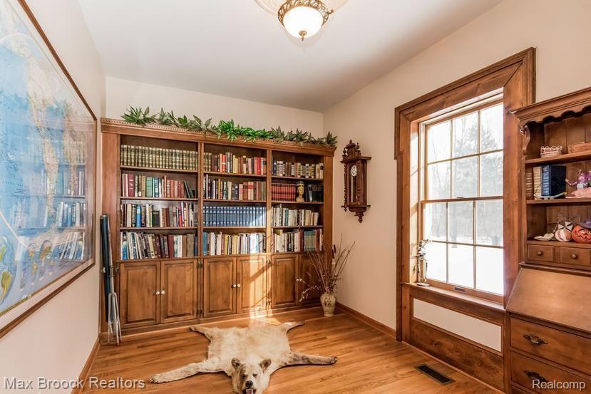 1575 East Leonard Road Leonard, MI 48367 - Photo 15 of 39 022-Study-1408896-mls.jpg