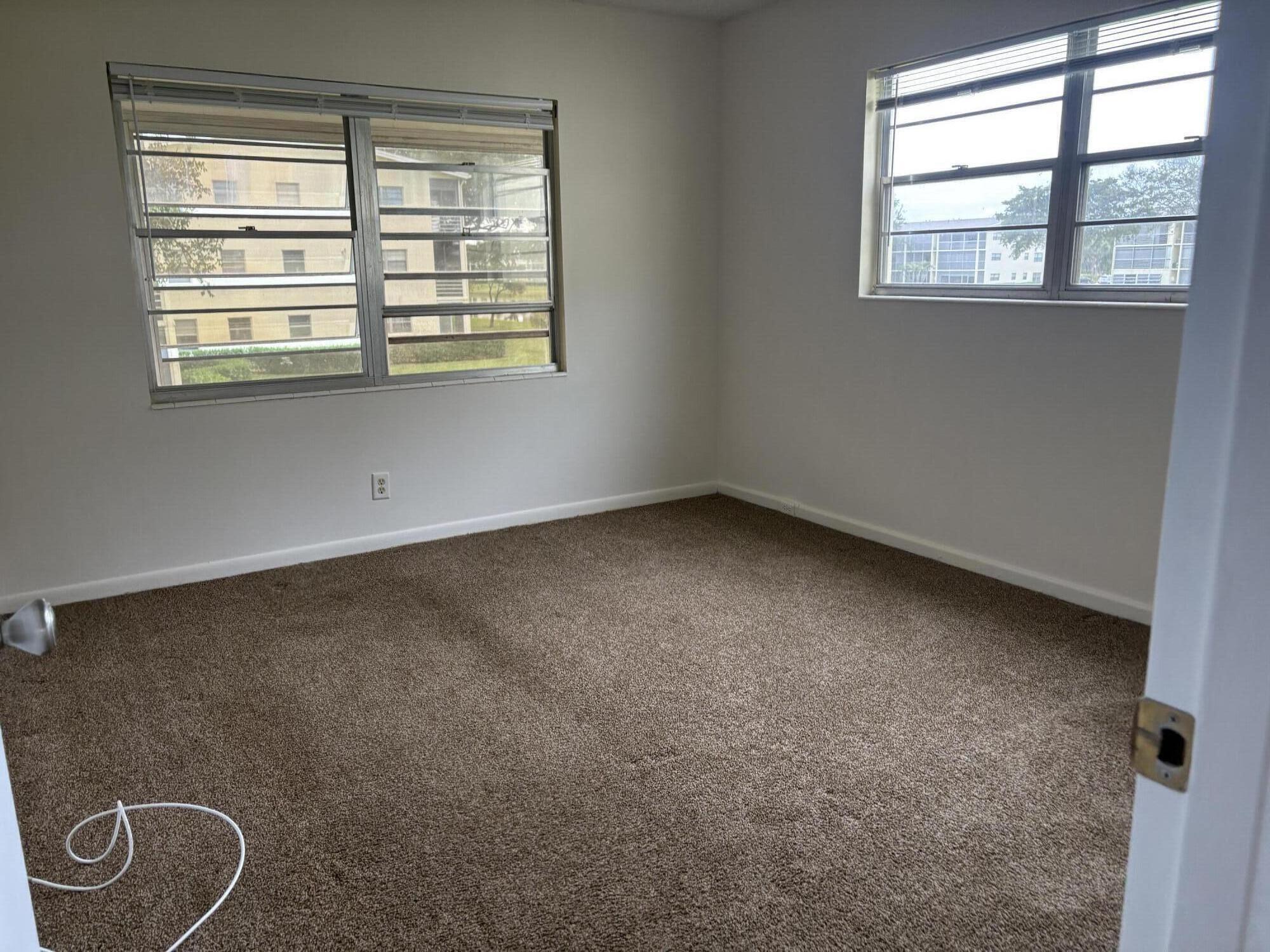 186 Dorset East Boca Raton, FL 33434 - Photo 13 of 23 IMG_0324