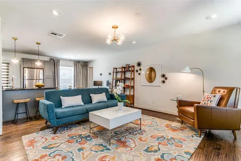 $280,000 | 4727 Bradford Drive, Unit 4727B, Dallas, TX 75219