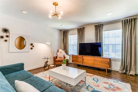 $280,000 | 4727 Bradford Drive, Unit 4727B, Dallas, TX 75219