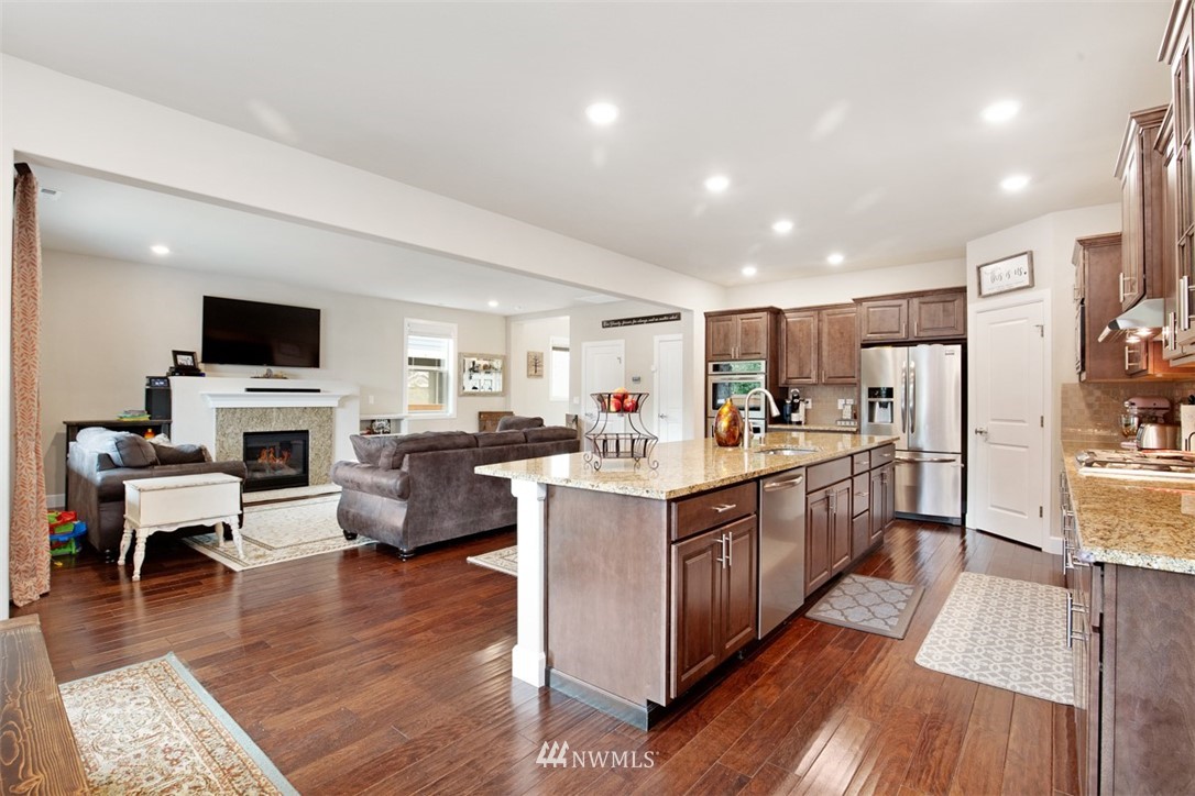 3232 179th Place Southeast Bothell, WA 98012 - Photo 8 of 23 Gallery Image 8