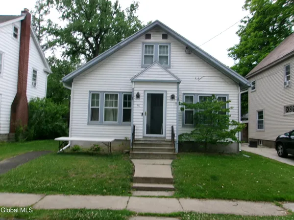 $260,000 | 111 Sanders Avenue, Scotia, NY 12302