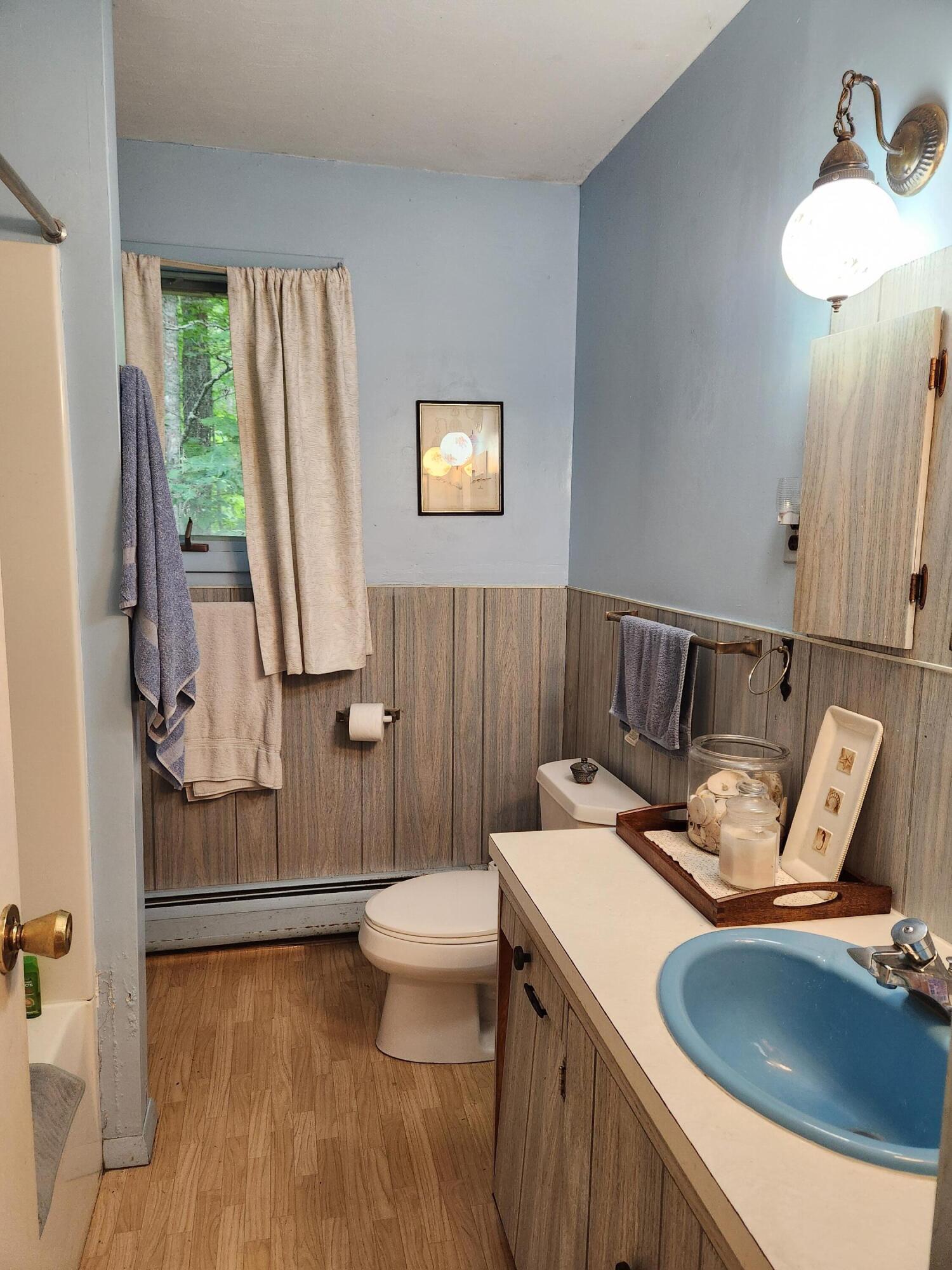56 Pinewood Cove Road Jefferson, ME 04348 - Photo 13 of 19 FrizzellHouseBath2